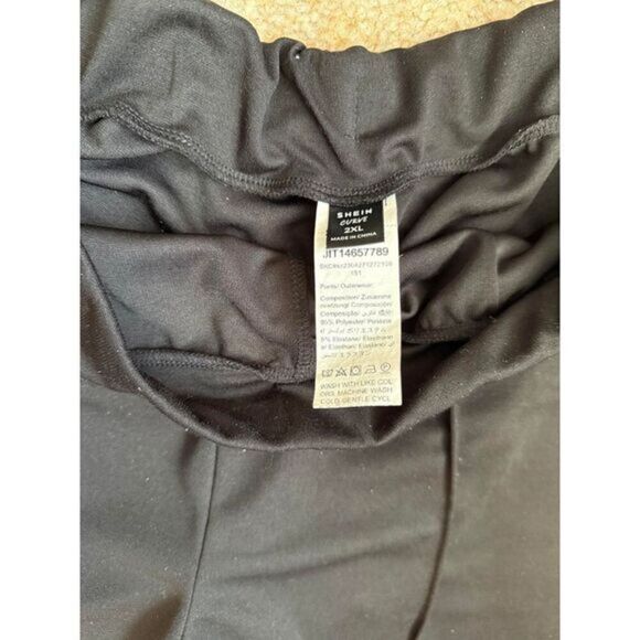 Shein Classic Black Elastic Waist Pleated Dress Pants Comfortable Size 2XL - Picture 3 of 3